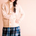 腰痛に悩む産後の女性