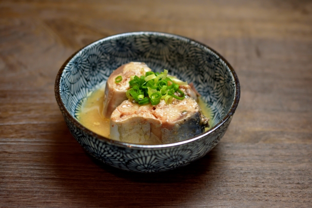 雨の日のおうち栄養学:どんより気分を軽くする、がんばらない食事の工夫