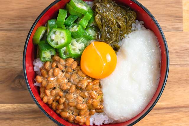 鶏むね肉だけじゃない!産後ママにおすすめの続けやすいたんぱく質食品