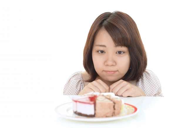 家にお菓子があると全部食べてしまう産後ママへ｜意志の力だけに頼らない環境づくり